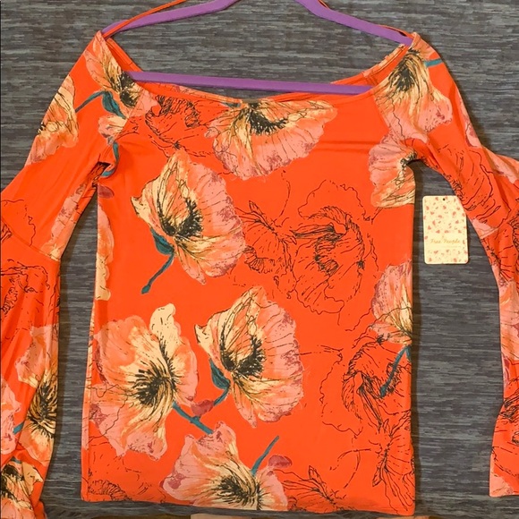 Free People Printed Birds of Paradise Top - Medium - Picture 6 of 7